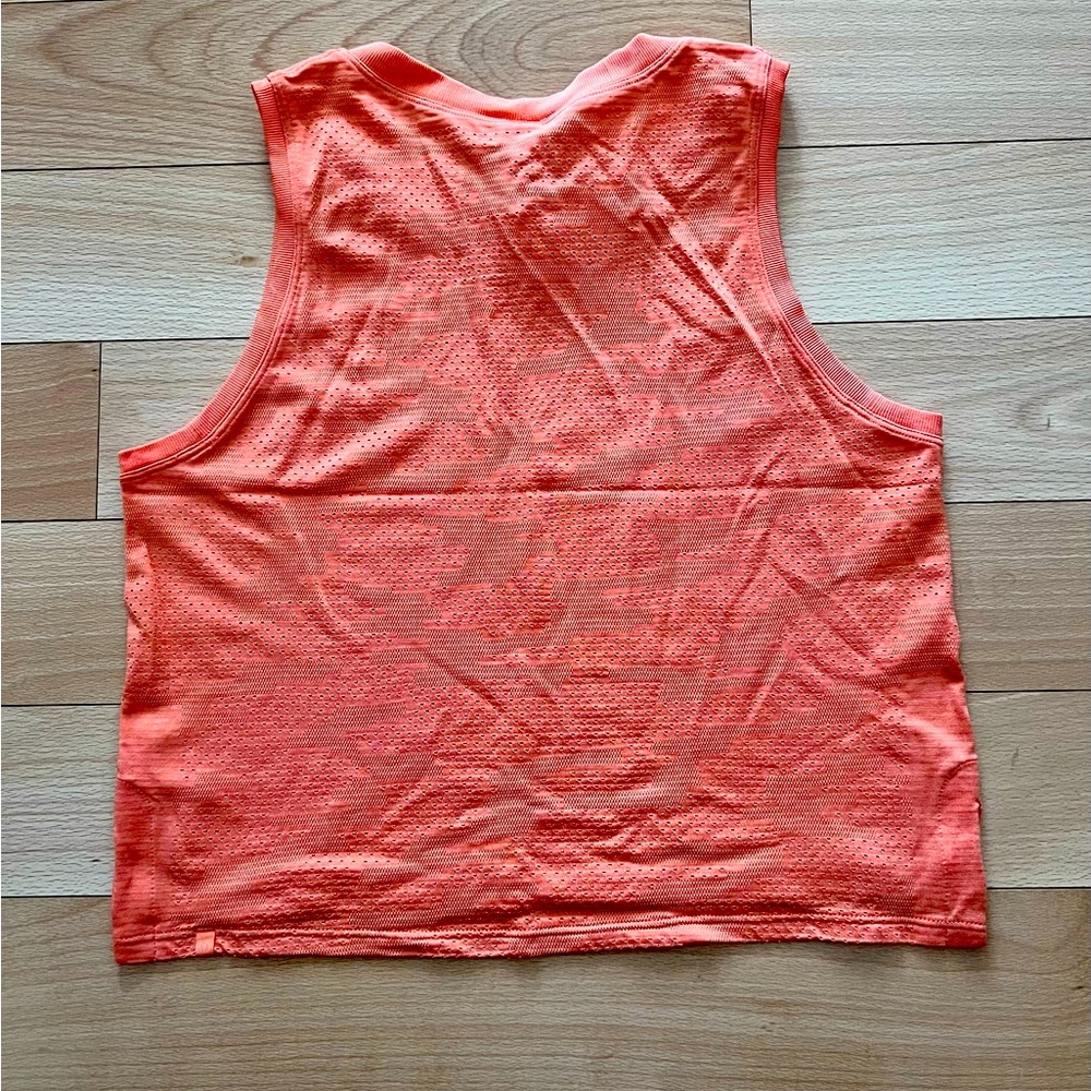 Lululemon Train To Be Tank - Picture 5 of 7